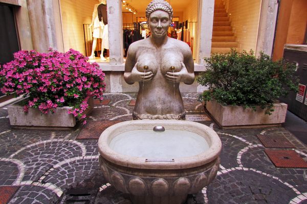 The modern version of the fountain shoots water not wine.