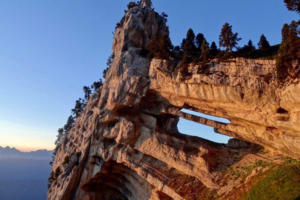 Tour Isabelle Double Arch