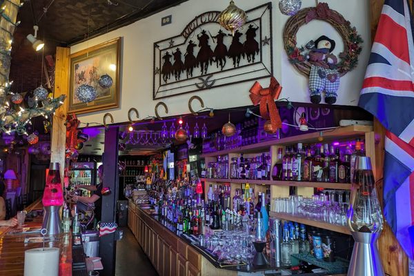 The restaurant is home to the longest bar in Westminster.