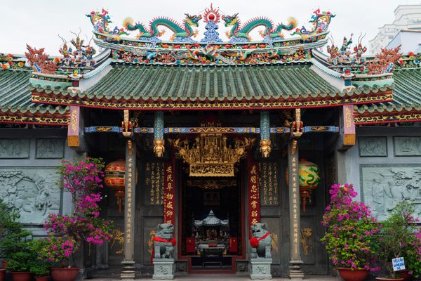 Nghia An Hoi Quan Pagoda