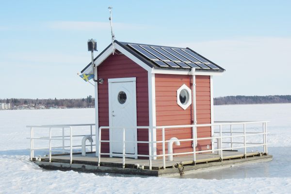 The Utter Inn on a frozen lake.