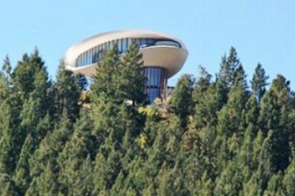 Sculptured House 