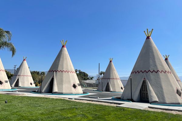 Wigwam Village #7