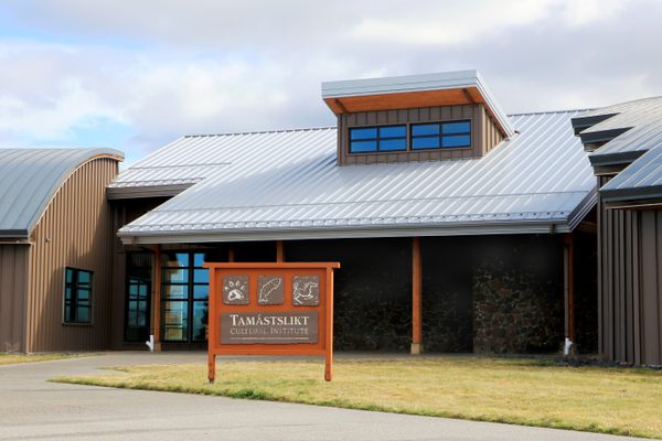 Tamástslikt Cultural Institute