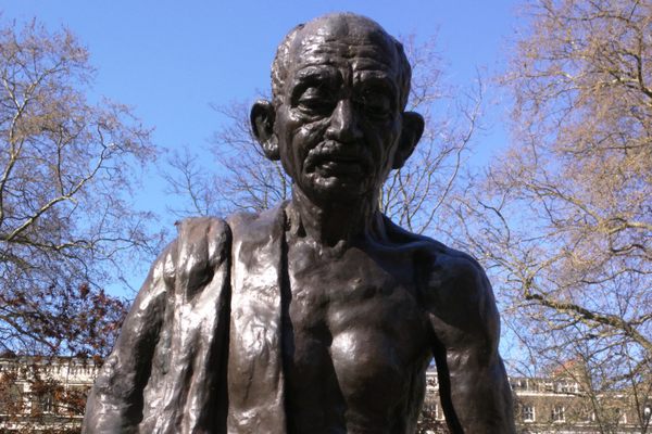 Mahatma Gandhi (Fredda Brilliant, 1968).