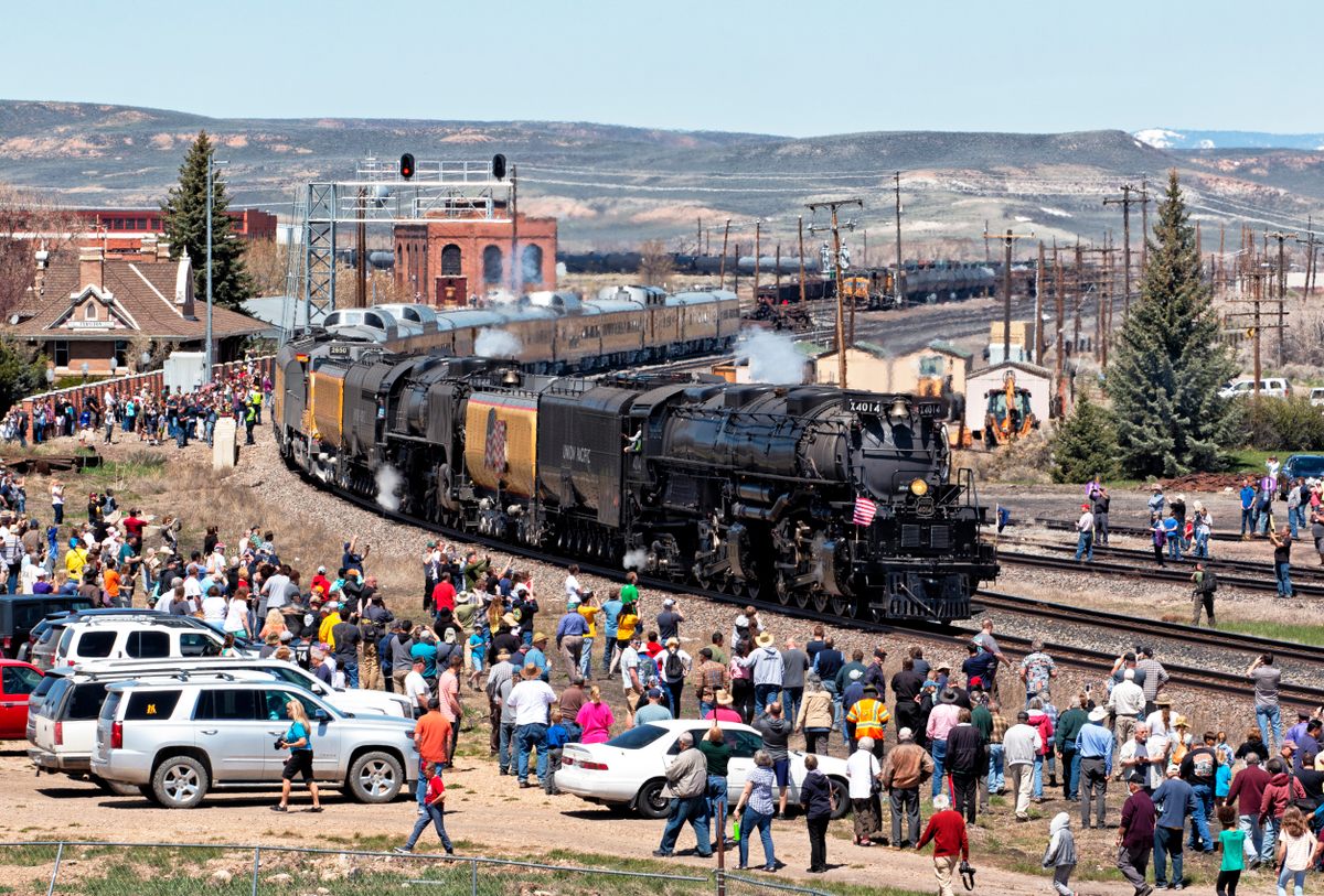 Rail fans turn out in Evanston, Wyoming, to see the Big Boy roll again.